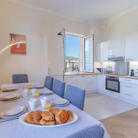 Saint Henry Vue By Halldis