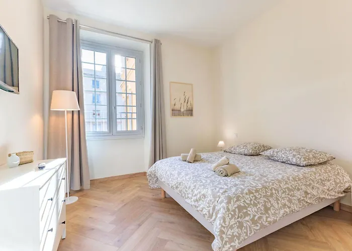 Saint Henry Vue By Halldis Apartment *
