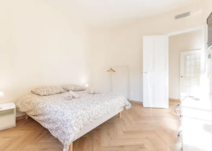 Saint Henry Vue By Halldis Apartmán